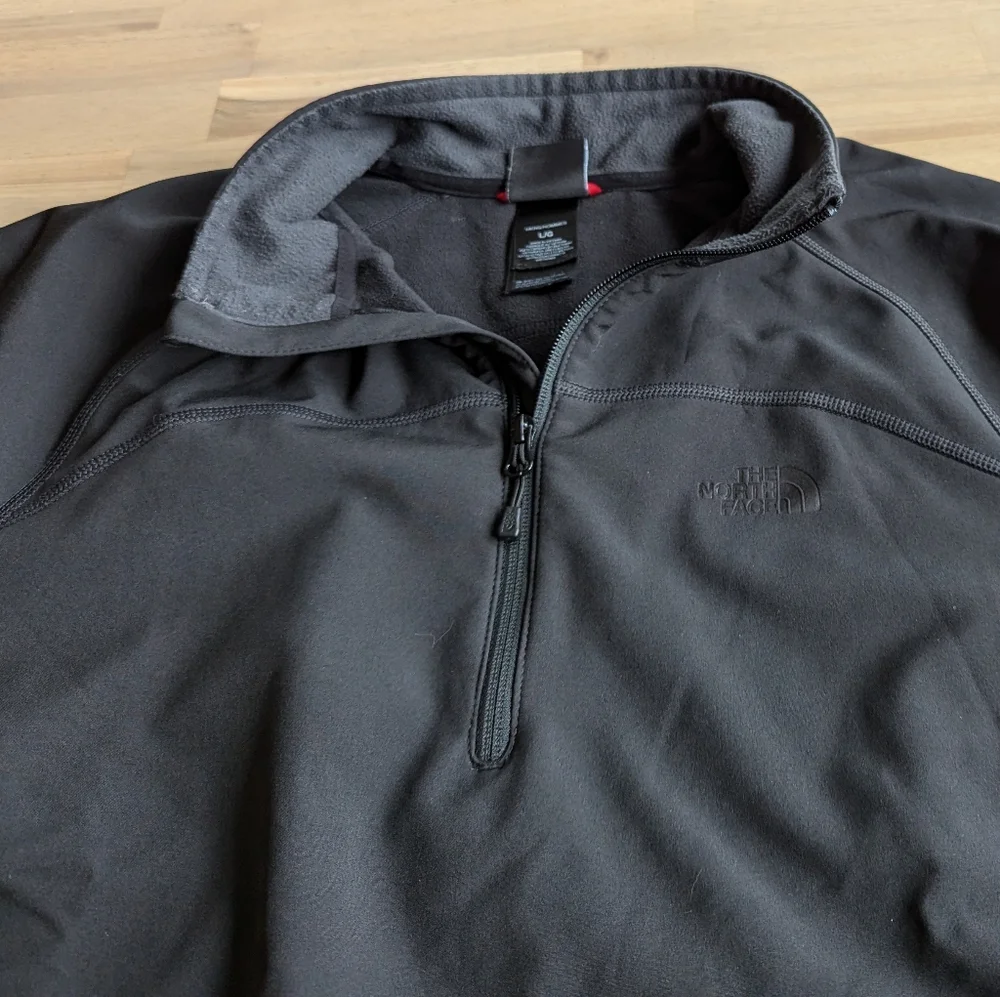 The North Face‎ Men's 1/4 Zip Jacket